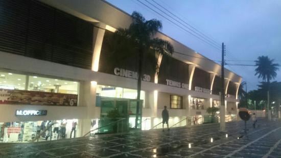 Shopping Center La Plage